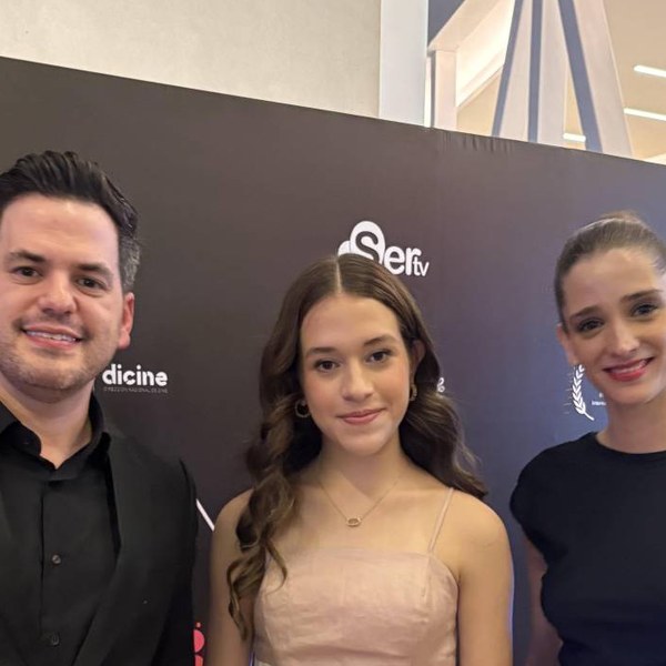 Salmones Rosas debuta en Panamá tras recibir 15 galardones internacionales